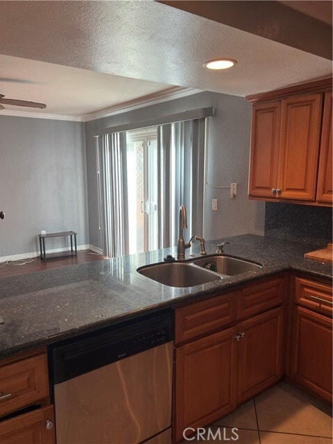 Building Photo - 1132 Cll Adra