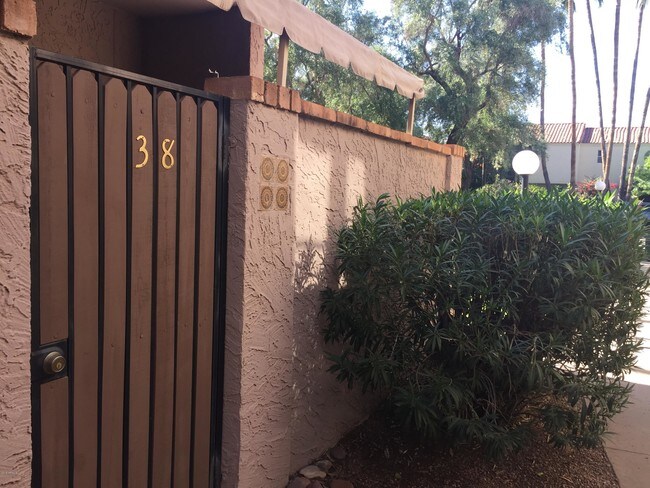 Building Photo - 4813 N 73rd St