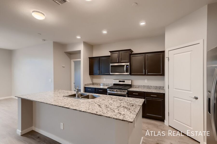 Building Photo - 2077 N 213th Dr