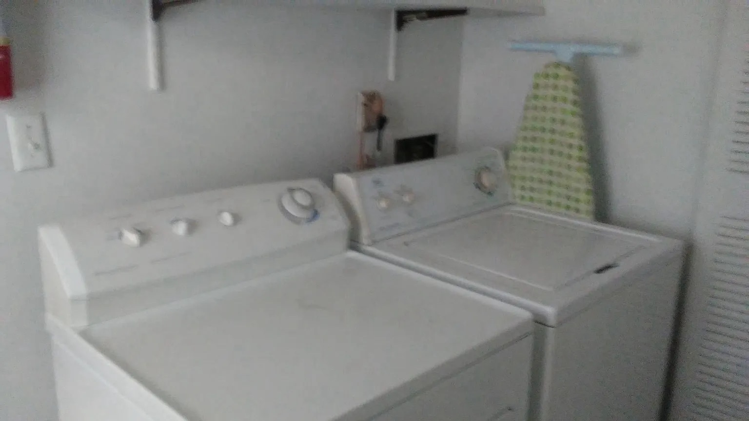 Building Photo - 3351 N Kinser Pike