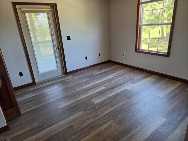 Building Photo - 29481 Killmon Ln