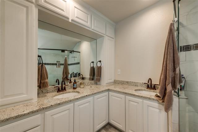 Building Photo - 3224 Preston Hollow Rd