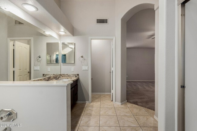 Building Photo - 3939 E Encinas Ave