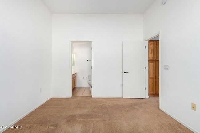 Building Photo - 2024 S Baldwin