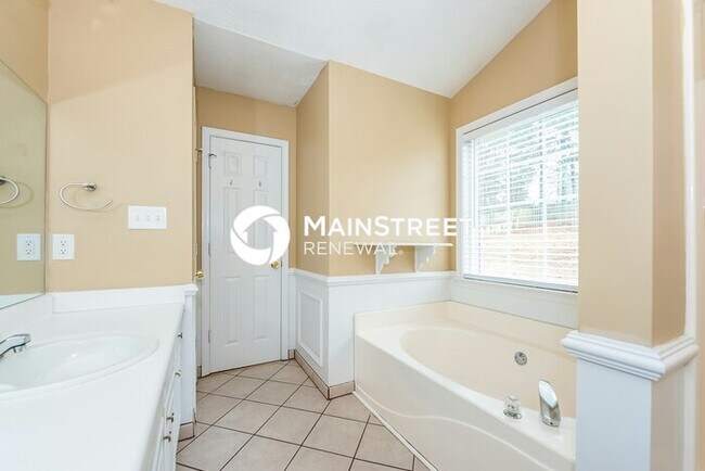 Building Photo - 11219 Knotty Pine Pl