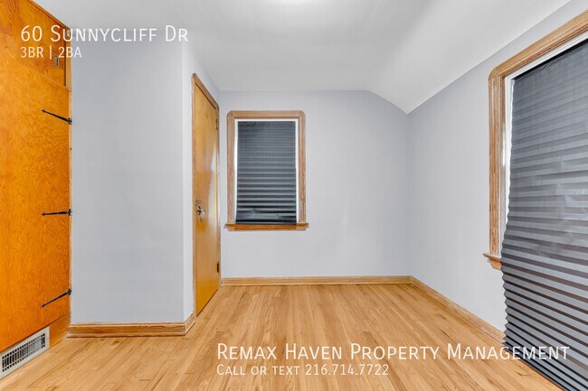 Building Photo - 60 Sunnycliff Dr