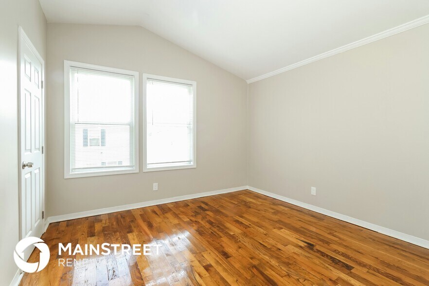 Building Photo - 2216 W Main St