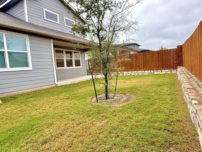 Building Photo - 13916 Lubeck Dr