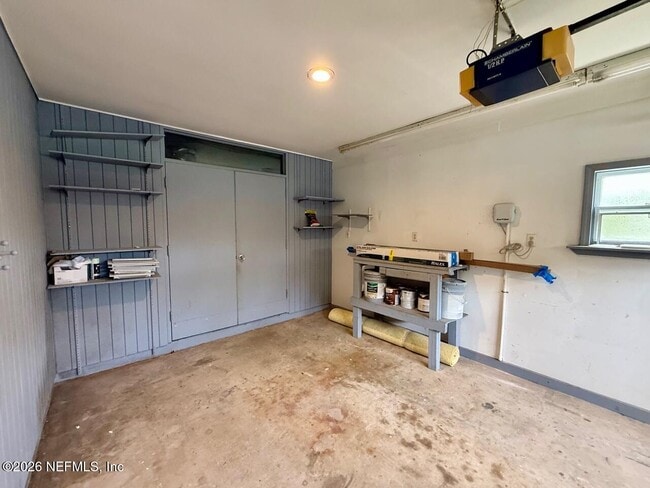 Building Photo - 222 7th St