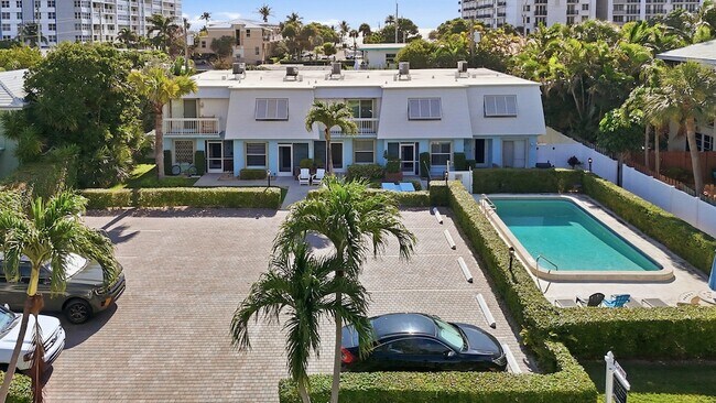 Building Photo - 842 SE 19th Ave