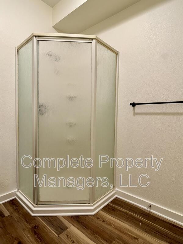 Building Photo - 517 E 4th St