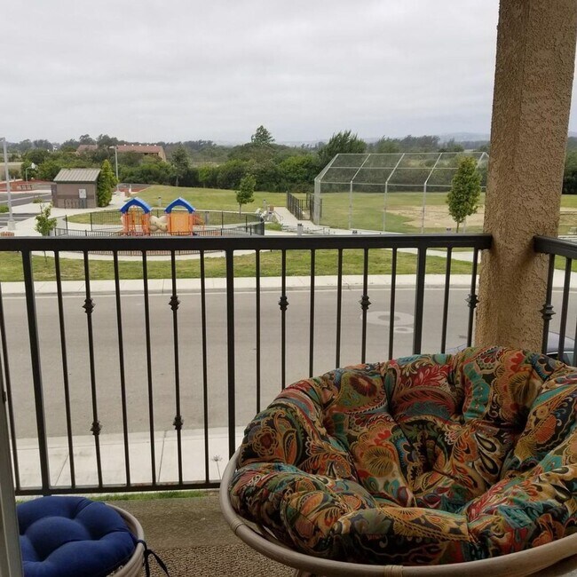 Building Photo - Seabreeze Apartment Homes - www.seabreezeapartmentslompoc.com