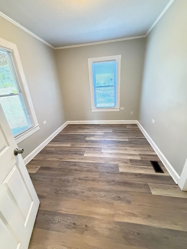 Building Photo - 3bed/2ba House off Hwy 3 near Downtown Kannapolis renovated in 2018