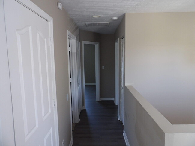 Building Photo - 312 Bypass Plaza Dr