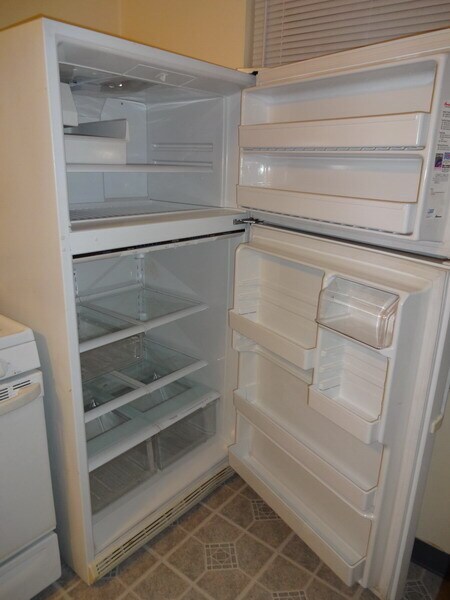 Fridge - 58 Gorman Ln