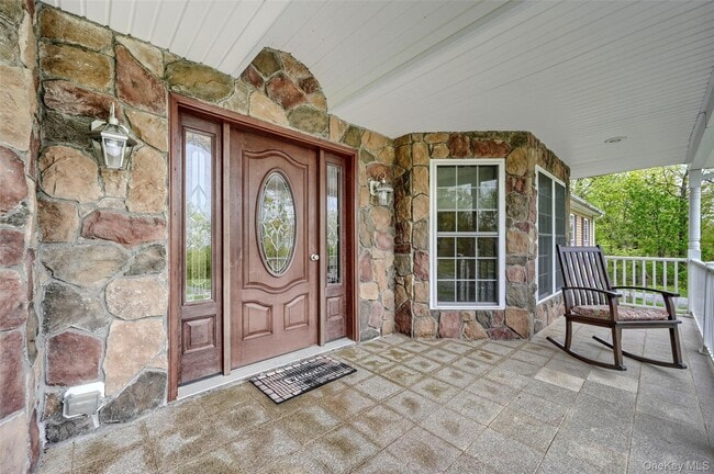 Building Photo - 67 Pine Lake Dr