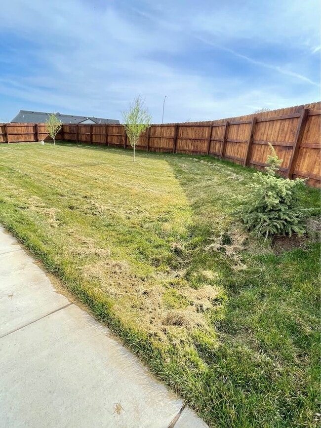 Building Photo - 4670 W Emerald Bay Ct