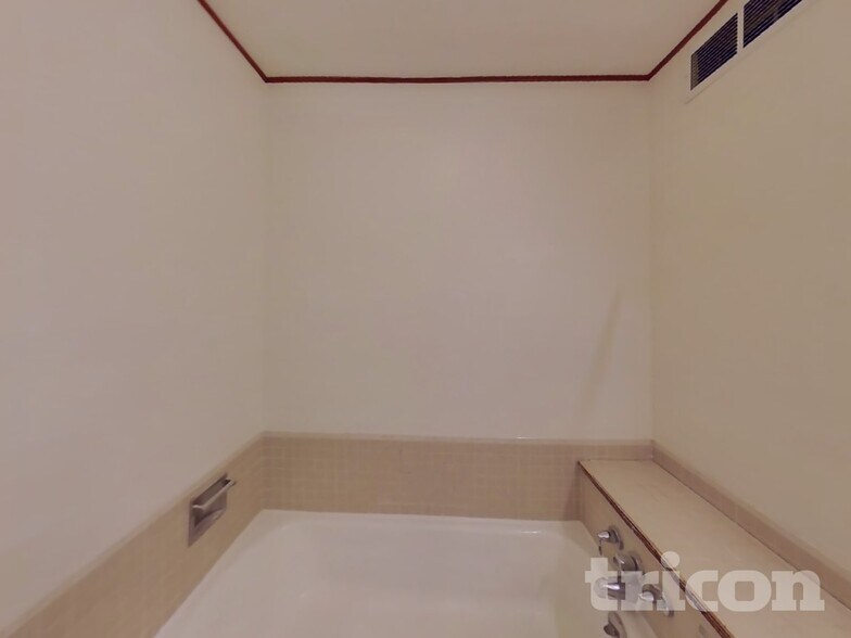 Building Photo - 2414 Garden St