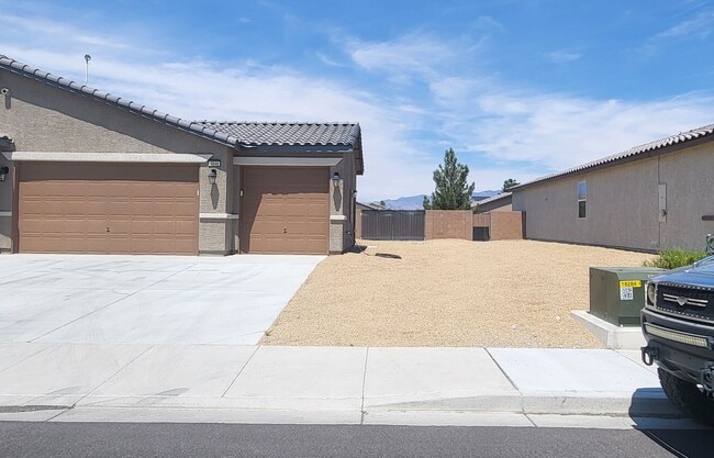 Building Photo - TESORA PAHRUMP - E. Summit Avenue