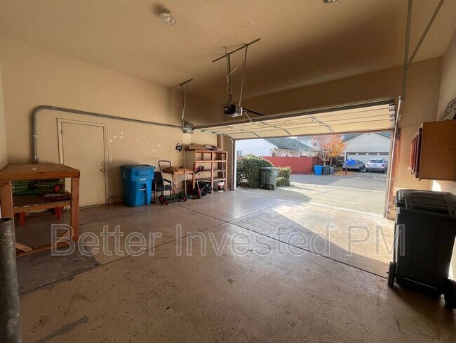 Building Photo - 2423 Guerneville Rd