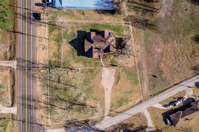 Building Photo - 2201 Badger Ln
