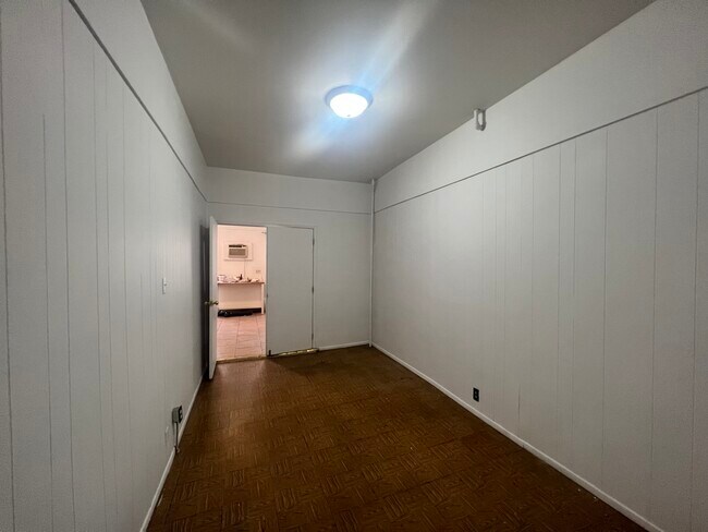 Building Photo - 774 Metropolitan Ave