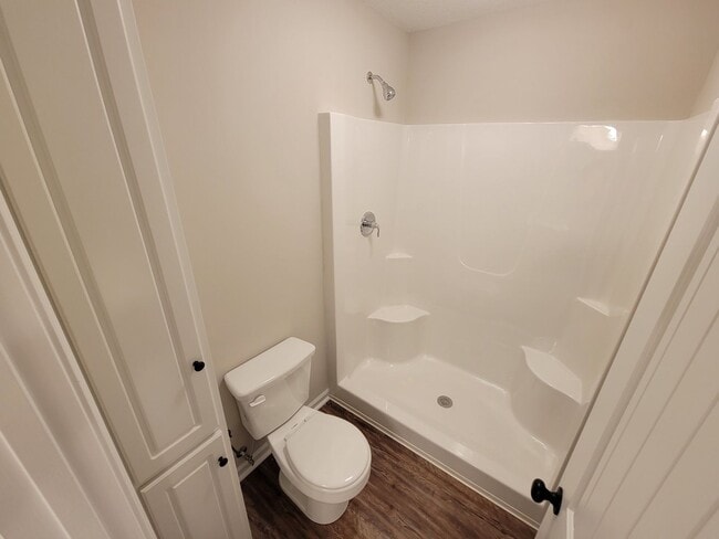 Building Photo - 431 Andover Dr