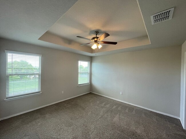 Building Photo - Luxury 3/2.5 Townhouse in NBTX