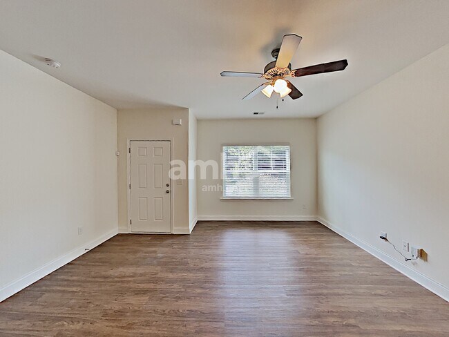 Building Photo - 159 Makenna Dr