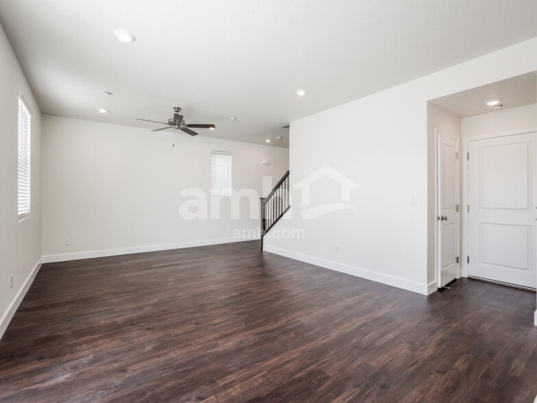 Building Photo - 6504 Enlightenment Dr