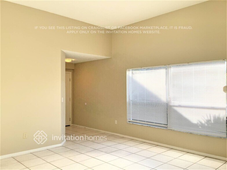 Building Photo - 1242 Tuxford Dr