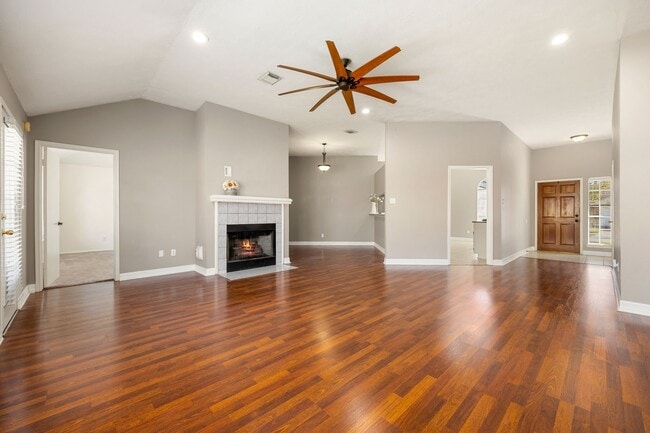 Building Photo - 4754 Widerop Ln