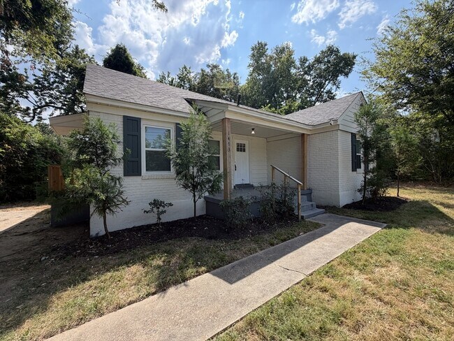 Building Photo - 1473 Oberle Ave