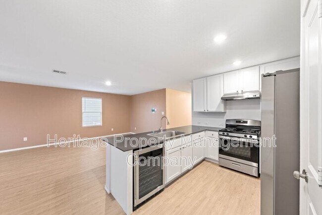 Building Photo - 140 Wood Moss Dr