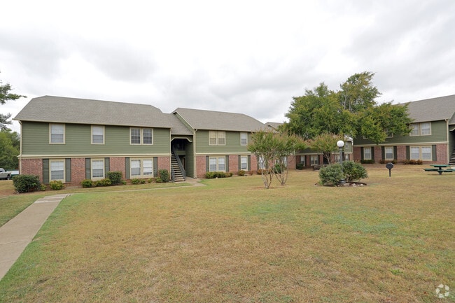 Building Photo - Arbors Of Cleburne