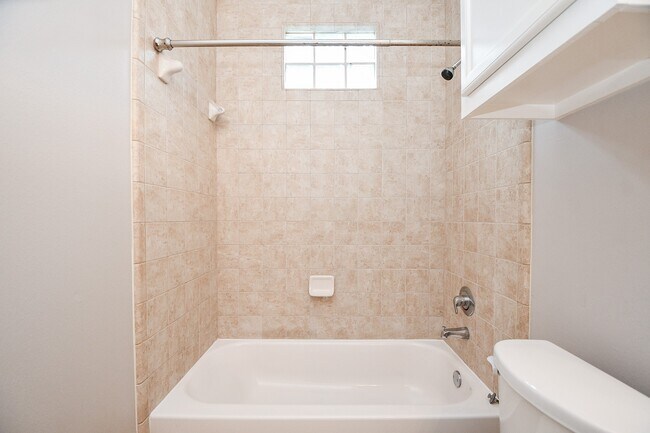 Building Photo - 3715 Main Plaza Dr