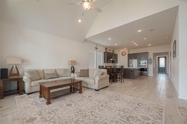 Building Photo - 1838 Smithers Landing Dr