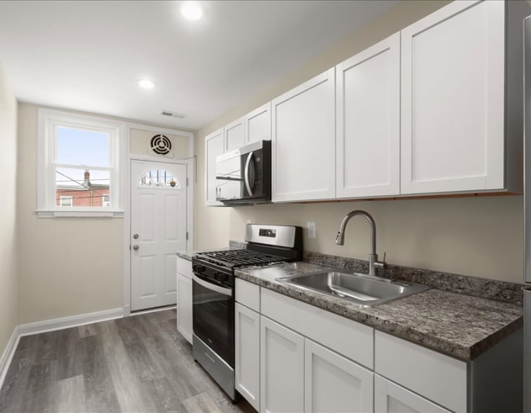 Building Photo - 1307 N Ellwood Ave