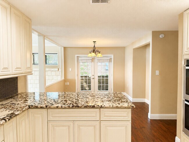 Building Photo - 20543 Appaloosa Trail