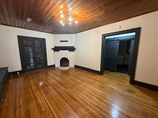 Building Photo - 915 N Highland Ave