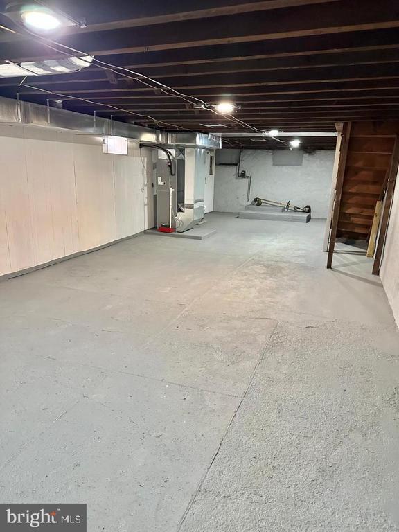 Building Photo - 5004 Duffield St