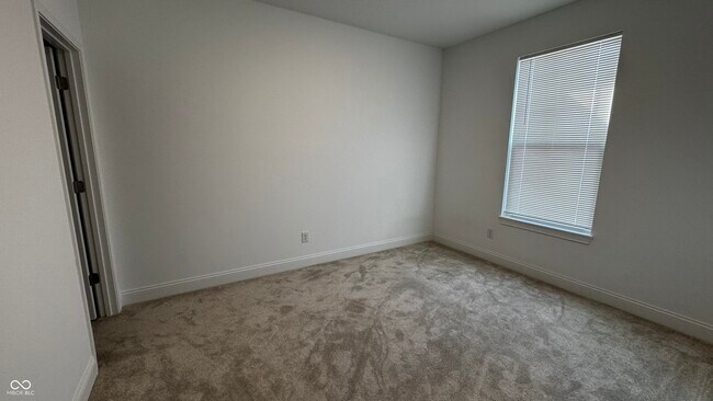 Building Photo - 5743 W 750 N