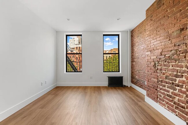 Building Photo - 130 Allen Street
