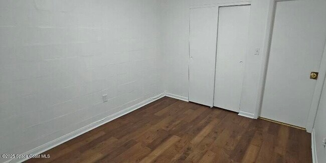 Building Photo - 1713 Dixon Blvd