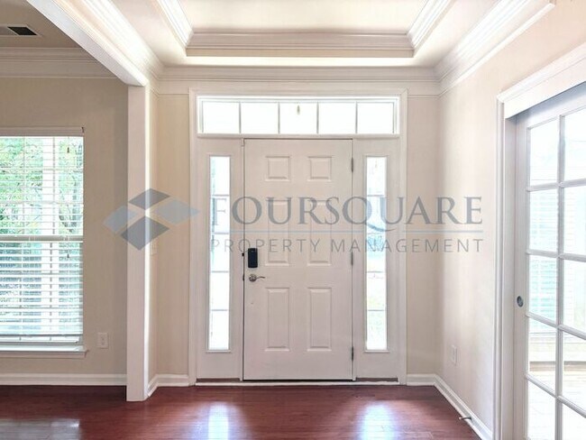 Building Photo - Beautiful 4-Bedroom Home Screened Porch & Bonus Room – Minutes from RTP, Shopping & Dining , Comm...