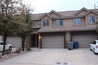 Building Photo - All new paint - super clean and move in ready.