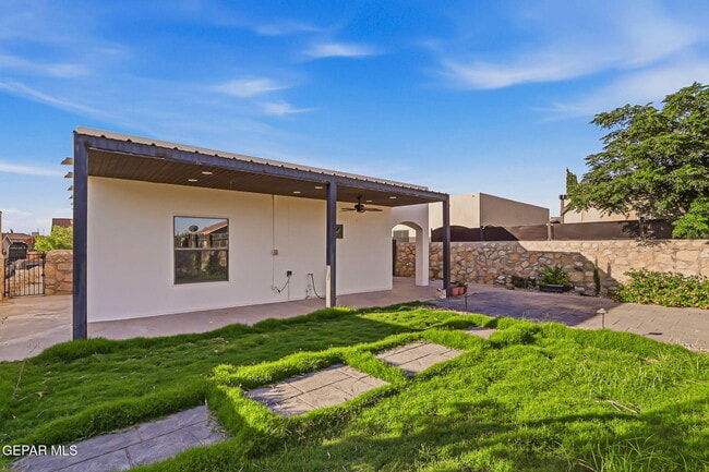 Building Photo - 14208 Poets Rock Ln