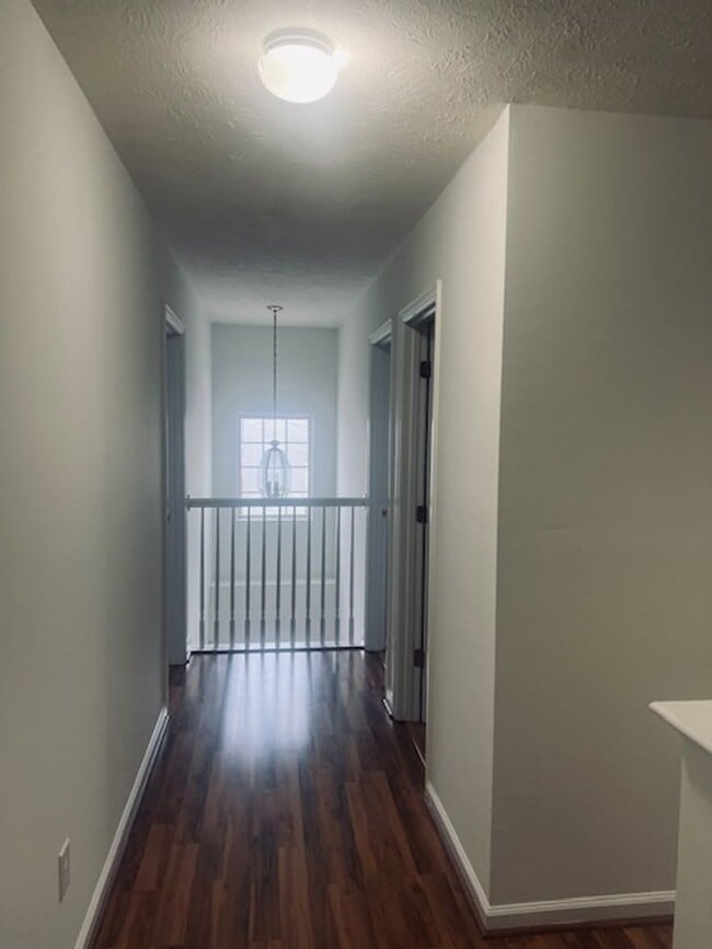 Building Photo - Jordans Crossing