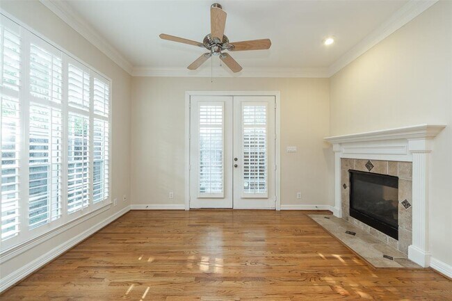 Building Photo - 6318 Elm Ct