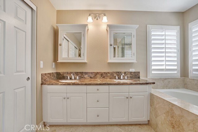 Building Photo - 27585 Rosebud Way